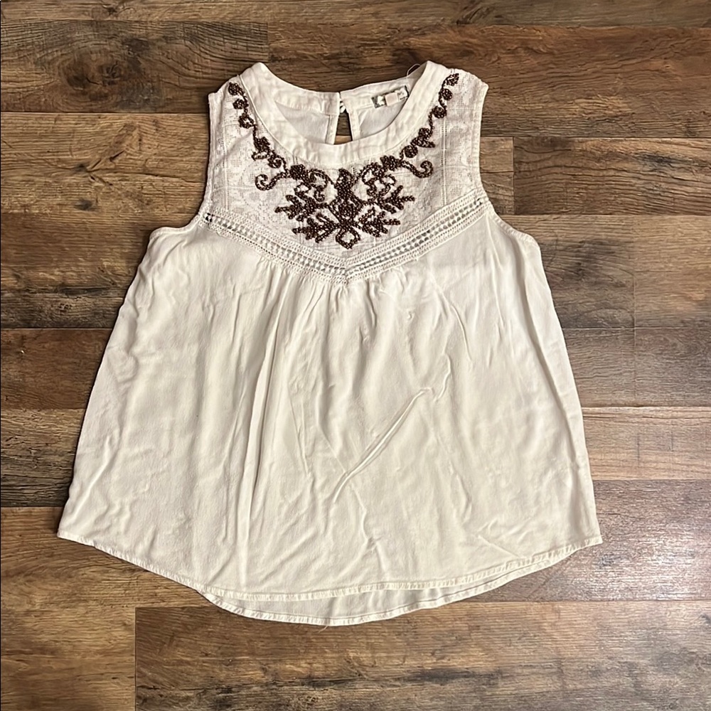 Eyeshadow Cream Sleeveless Blouse with Brown Embroidery